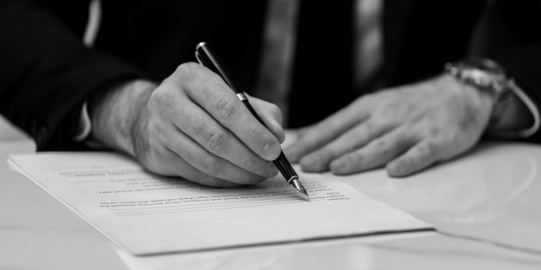 Derecho Inmobiliario / Abogados Inmobiliarios Castejón de Monegros · Redacción y Revisión de Contratos de Arras