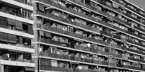Derecho Inmobiliario / Abogados Inmobiliarios Castejón de Monegros · Conflictos con Relaciones de Vecindad
