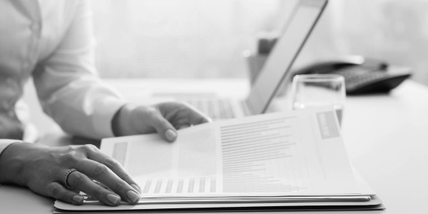 Derecho Mercantil / Abogados Mercantilistas Alberuela de Tubo · Investigaciones de Due Diligence en Procesos de Compra y Venta de Empresas