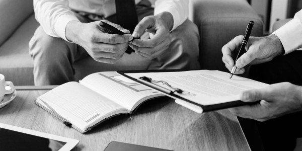 Derecho Mercantil / Abogados Mercantilistas Alberuela de Tubo · Cumplimiento Normativas de Protección de Datos / RGPD / LOPD
