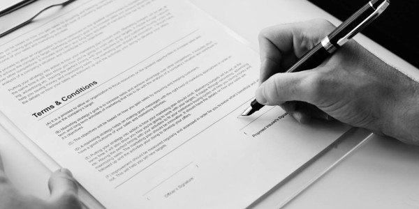 Derecho Mercantil / Abogados Mercantilistas Alberuela de Tubo · Cumplimiento Normativo en Sector de Telecomunicaciones
